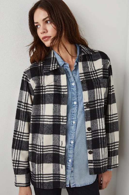 Quilted jackets in a diamond pattern for a cozy and stylish optionTRIPP SHIRT JACKET - OYSTER BLACK Quilted jackets in a diamond pattern for a cozy and stylish optionTRIPP SHIRT JACKET - OYSTER BLACK