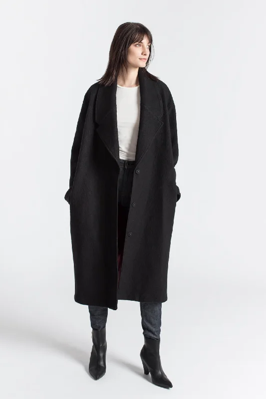 Longline jackets with a slimming, straight - cut design for a sleek lookElizabeth Coat Longline jackets with a slimming, straight - cut design for a sleek lookElizabeth Coat