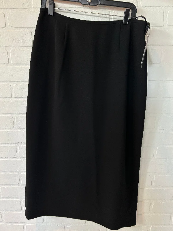 Wrap skirts in soft, flowing fabricsBlack Skirt Maxi Kasper, Size Xl