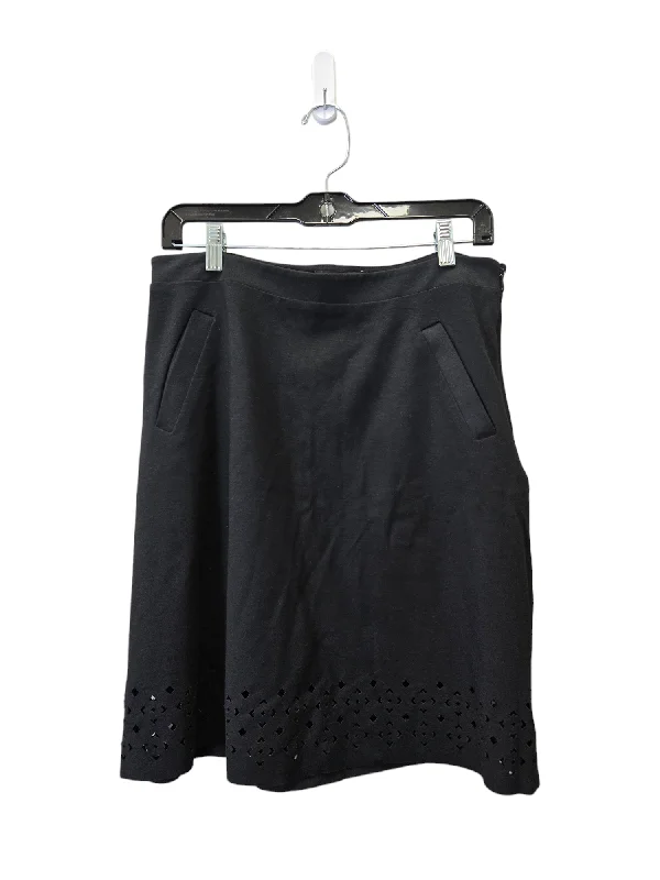 Tiered skirts in an ombre color effectBlack Skirt Mini & Short Banana Republic, Size M Tiered skirts in an ombre color effectBlack Skirt Mini & Short Banana Republic, Size M