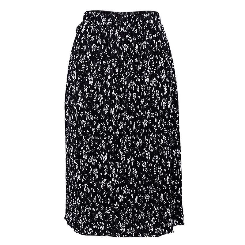 Tiered skirts in a monochromatic color schemeCasual Skirts
