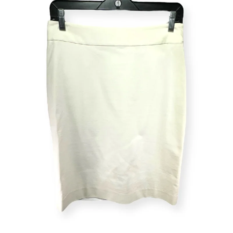 Tiered midi skirts with a modern twistCream Skirt Mini & Short Ann Taylor, Size 8