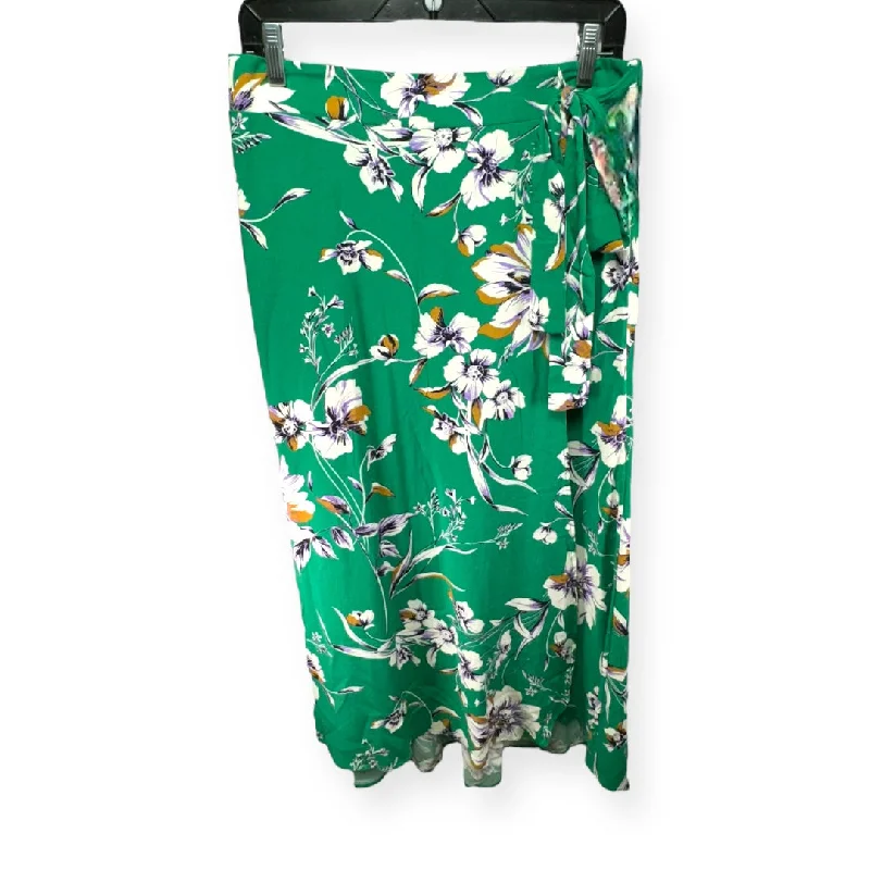 Ruffled skirts in a floral embroideryFloral Print Skirt Maxi Maurices, Size M