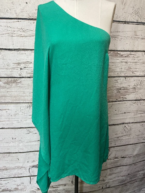 Tiered skirts in a monochromatic color schemeGreen Skirt Midi Cupcakes And Cashmere, Size M