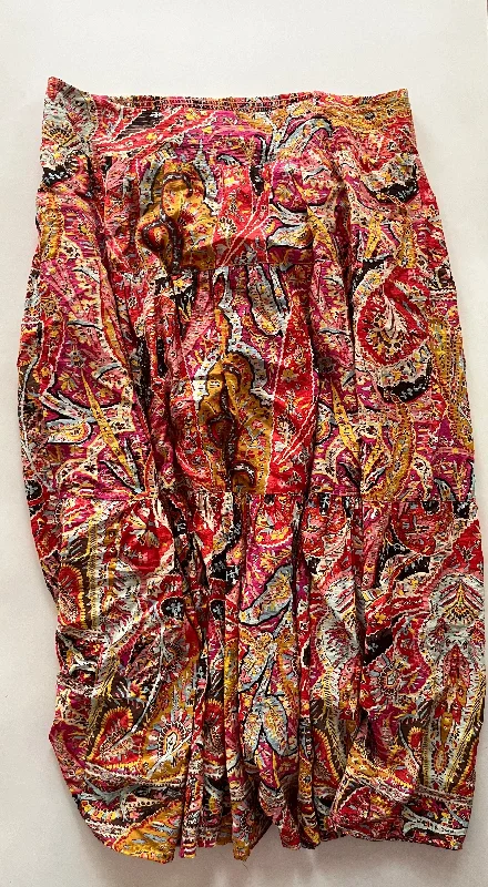 Pencil skirts with a front zipper detailMulti-colored Skirt Midi Anthropologie, Size Xl Pencil skirts with a front zipper detailMulti-colored Skirt Midi Anthropologie, Size Xl