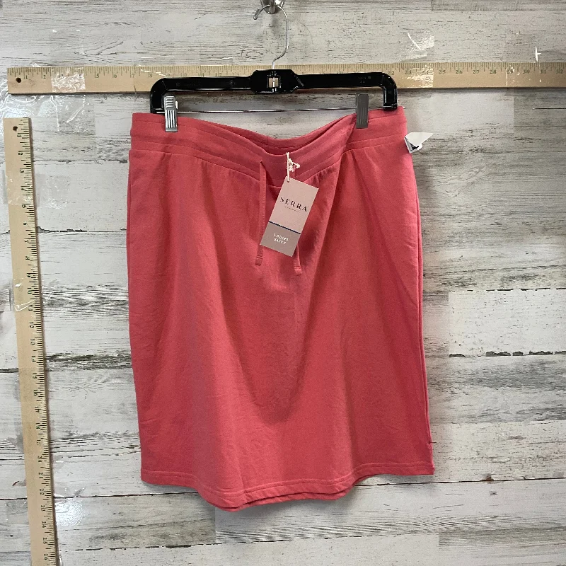 Pencil skirts in a tweed fabric for a textured lookPeach Skirt Mini & Short Serra, Size L Pencil skirts in a tweed fabric for a textured lookPeach Skirt Mini & Short Serra, Size L