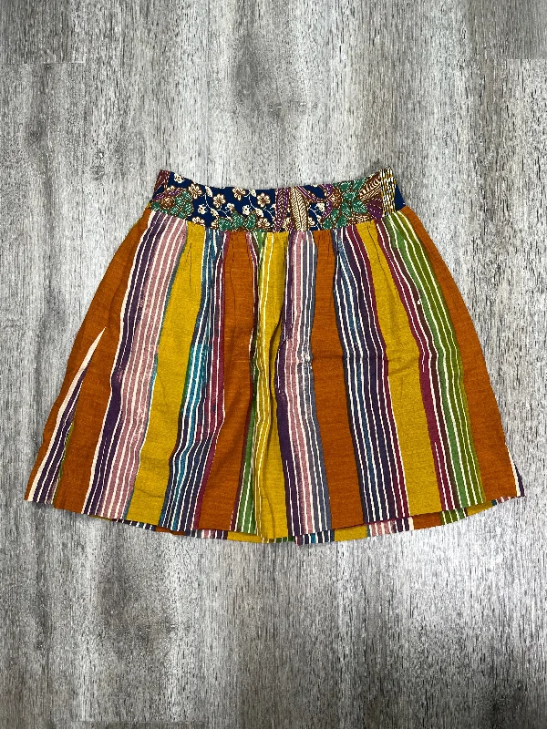 Ruffled mini skirts in a polka dot patternStriped Pattern Skirt Mini & Short Edme And Esyllte, Size S