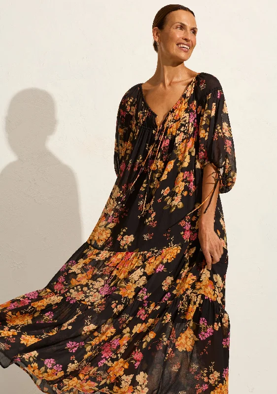 Maxi Dresses with Asymmetric Hemlines for a Modern AppealAutumn Maxi Dress