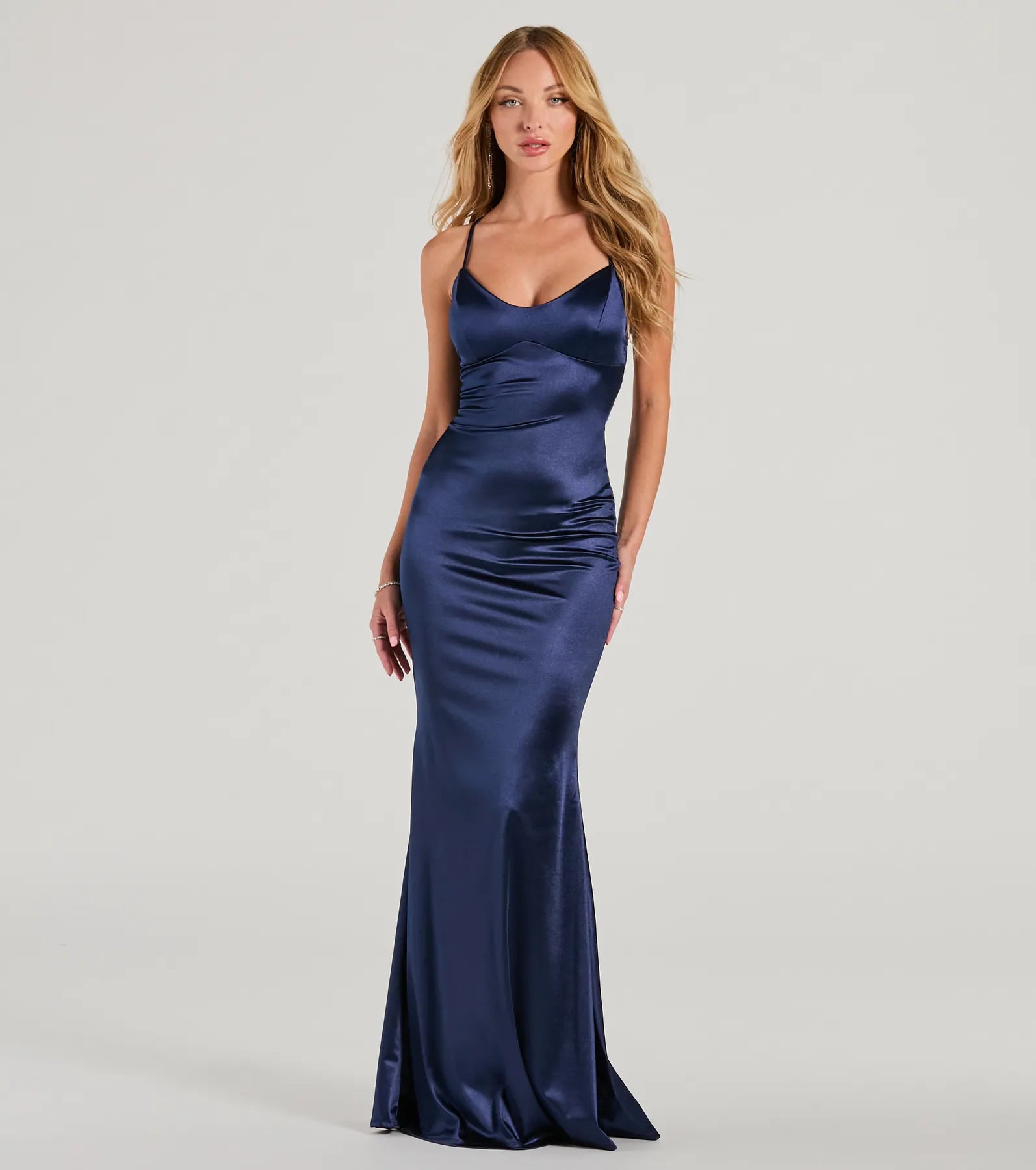 Floral - Patterned Maxi Dresses for a Sweet LookEmmie Lace-Up Mermaid Satin Formal Dress Floral - Patterned Maxi Dresses for a Sweet LookEmmie Lace-Up Mermaid Satin Formal Dress