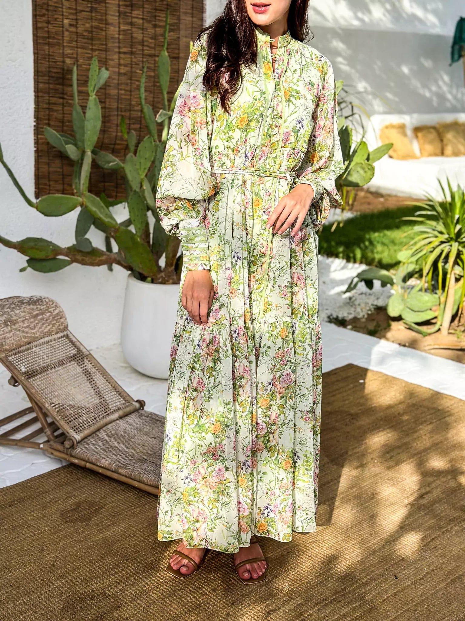 Luxurious Velvet Maxi Dresses for Winter GalasFloral Garden Button Detailed Long Dress Luxurious Velvet Maxi Dresses for Winter GalasFloral Garden Button Detailed Long Dress