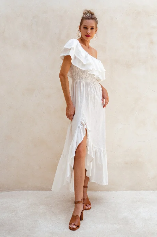 Maxi Dresses with Rhinestone Embellishments for a Glitzy LookGuadalupe Ruffled Maxi Dress Maxi Dresses with Rhinestone Embellishments for a Glitzy LookGuadalupe Ruffled Maxi Dress