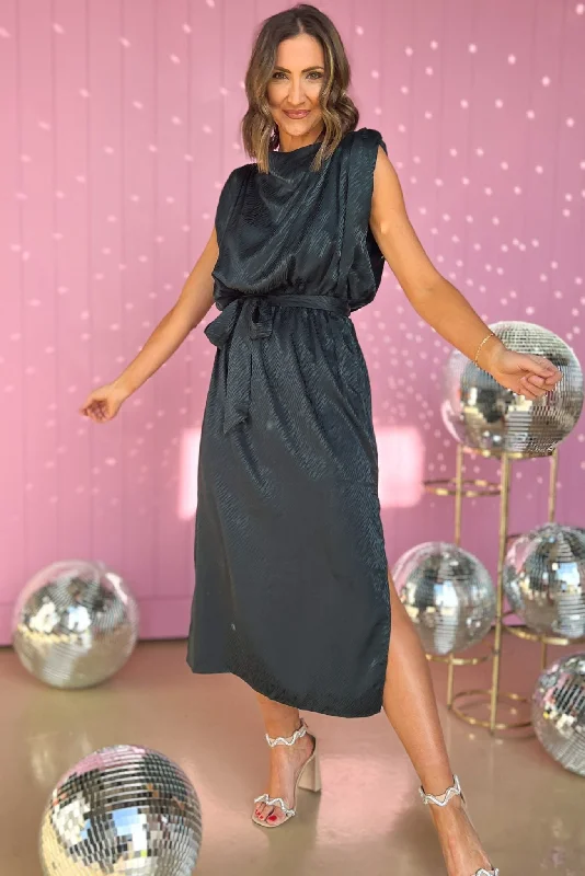 Retro - Style Bubble - Sleeve Maxi DressesKarlie Hunter Green Satin Animal Print Sleeveless Maxi Dress Retro - Style Bubble - Sleeve Maxi DressesKarlie Hunter Green Satin Animal Print Sleeveless Maxi Dress