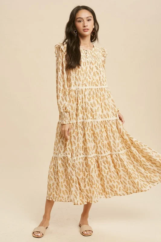 Maxi Dresses with Botanical Prints for a Natural and Fresh LookLong SleeveTiered Maxi Dress Maxi Dresses with Botanical Prints for a Natural and Fresh LookLong SleeveTiered Maxi Dress