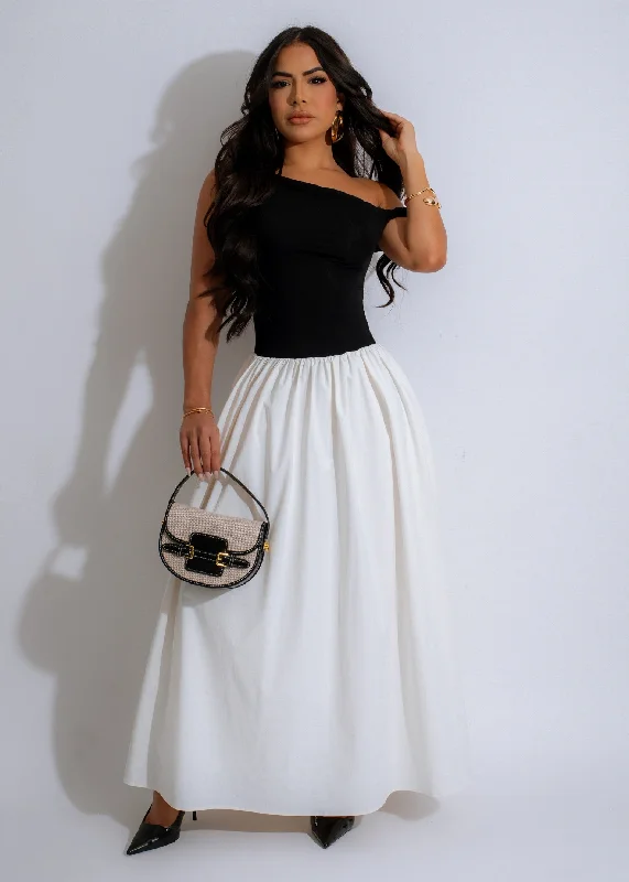 Vintage - Inspired Maxi Dresses with Puffed SleevesMidnight Harmony Maxi Dress Black Vintage - Inspired Maxi Dresses with Puffed SleevesMidnight Harmony Maxi Dress Black