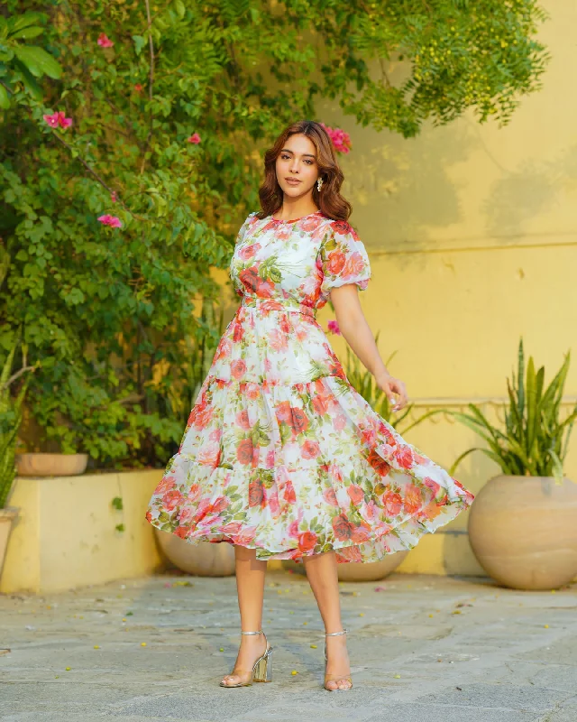 Short - Sleeved Maxi Dresses for Summer EveningsOffwhite Floral Chiffon Maxi Dress