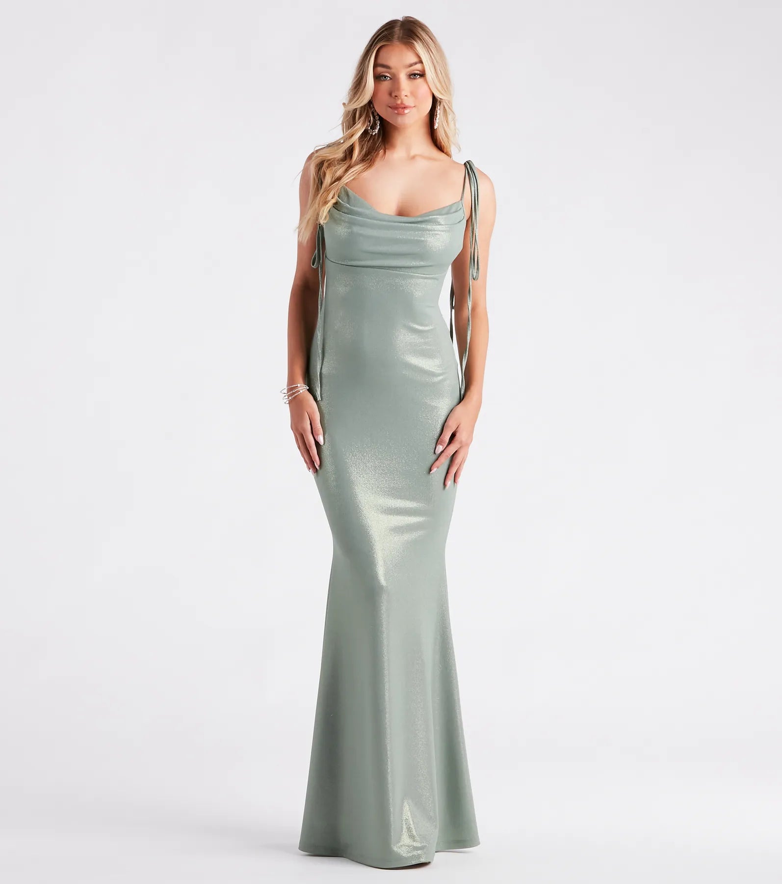 Delicate Pink Maxi Dresses for a Gentle LookPresley Formal Foiled Metallic Mermaid Dress Delicate Pink Maxi Dresses for a Gentle LookPresley Formal Foiled Metallic Mermaid Dress