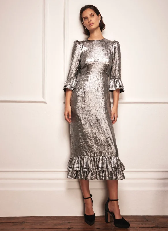 Maxi Dresses with Rhinestone Embellishments for a Glitzy LookSilver Metallic Midi Dress Maxi Dresses with Rhinestone Embellishments for a Glitzy LookSilver Metallic Midi Dress