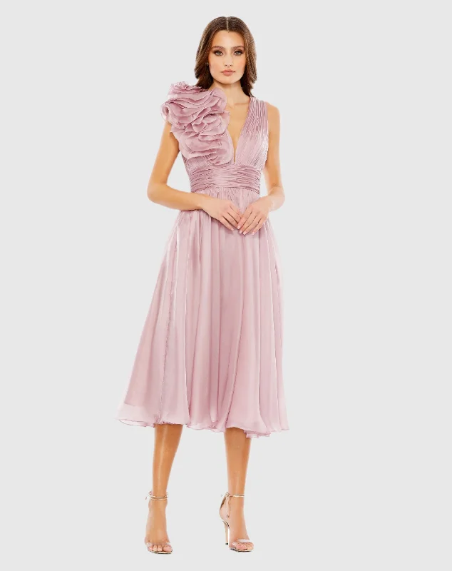 Mermaid - style midi dress for a figure - hugging and glamorous lookSleeveless Chiffon A-Line Tea Length Cocktail Dress Mermaid - style midi dress for a figure - hugging and glamorous lookSleeveless Chiffon A-Line Tea Length Cocktail Dress