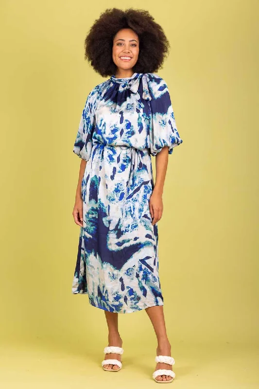 Satin midi dress for a smooth and shiny finishAva Dress Blue