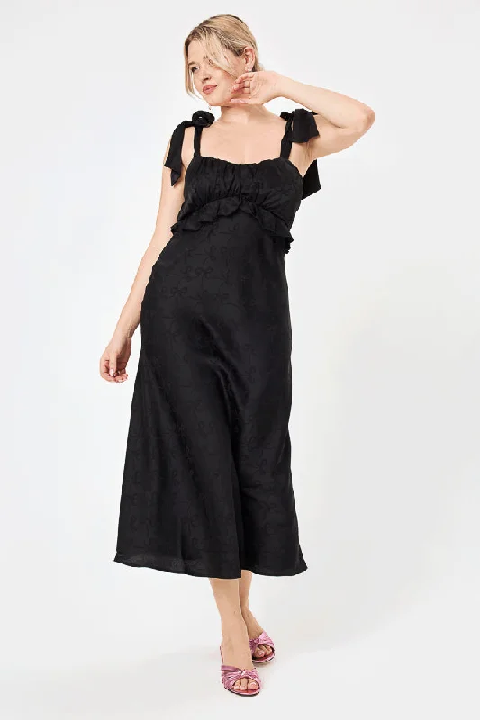Plus size A - line midi dress with a flattering fitBlack Tie Shoulder Ruffle Midi Dress