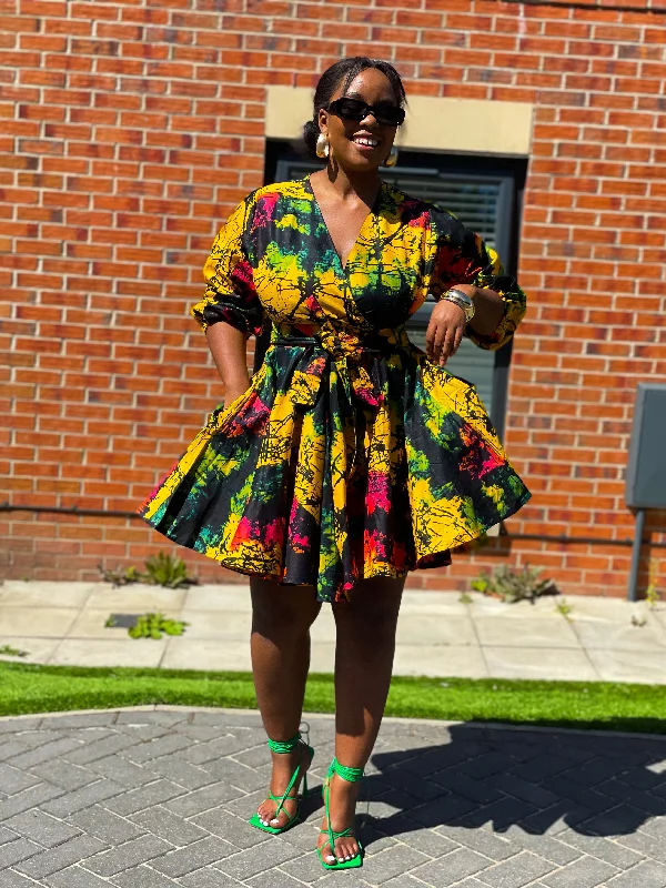Halter - neck midi dress for a modern and stylish lookBrenie Ankara Mini Dress | Green and Yellow Multicoloured Print Halter - neck midi dress for a modern and stylish lookBrenie Ankara Mini Dress | Green and Yellow Multicoloured Print