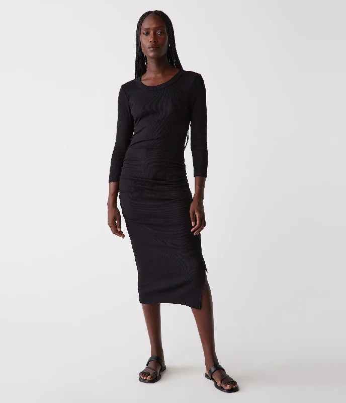 Velvet midi dress for a luxurious and soft feelChristina Ribbed Midi Dress