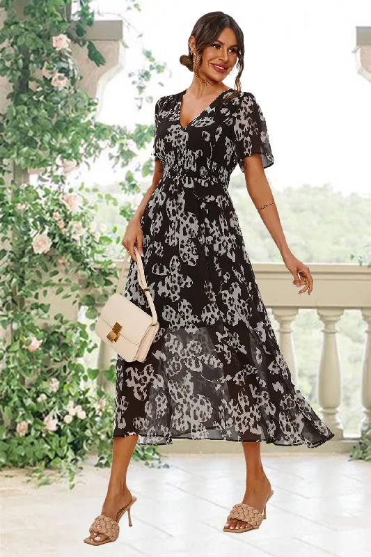 Embroidered lace midi dress for a romantic and delicate touchLeopard Floral Print Angel Sleeve Maxi Dress In Black Embroidered lace midi dress for a romantic and delicate touchLeopard Floral Print Angel Sleeve Maxi Dress In Black