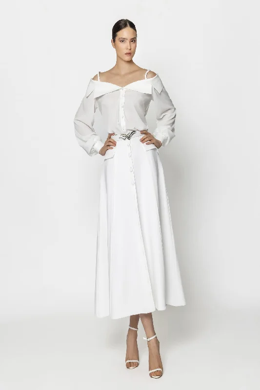 Embroidered - beadwork midi dress for a luxurious and detailed lookNaja Saade RTW23-04 Embroidered - beadwork midi dress for a luxurious and detailed lookNaja Saade RTW23-04