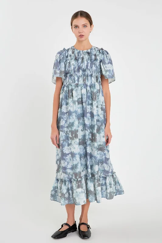 Midi dress for a countryside getaway for a laid - back and rustic lookPleated Tie Die Maxi Dress Midi dress for a countryside getaway for a laid - back and rustic lookPleated Tie Die Maxi Dress