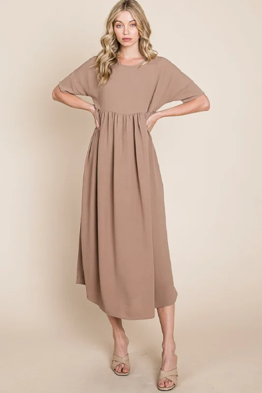 Linen midi dress for a breathable and casual summer optionRound Neck Ruched Midi Dress Linen midi dress for a breathable and casual summer optionRound Neck Ruched Midi Dress