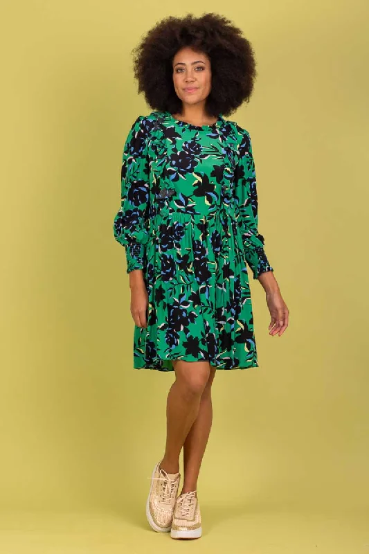 Vintage - inspired 50s midi dress with a classic silhouetteSammie Viscose Dress Green Vintage - inspired 50s midi dress with a classic silhouetteSammie Viscose Dress Green