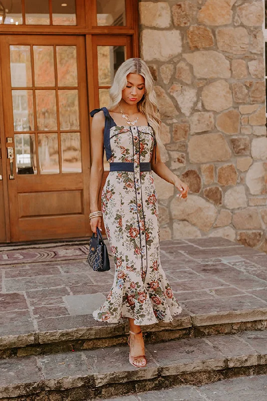 Striped cotton midi dress for a classic and timeless lookWine Country Cutie Floral Midi Striped cotton midi dress for a classic and timeless lookWine Country Cutie Floral Midi